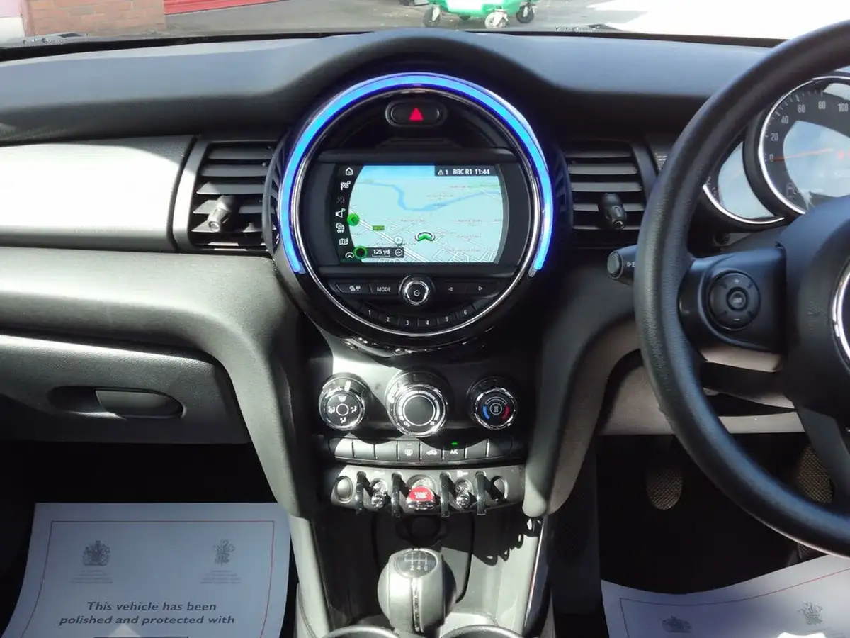 2018-mini-cooper-15td-cooper-d-series-ii-ss-hatchback-5d-big-11