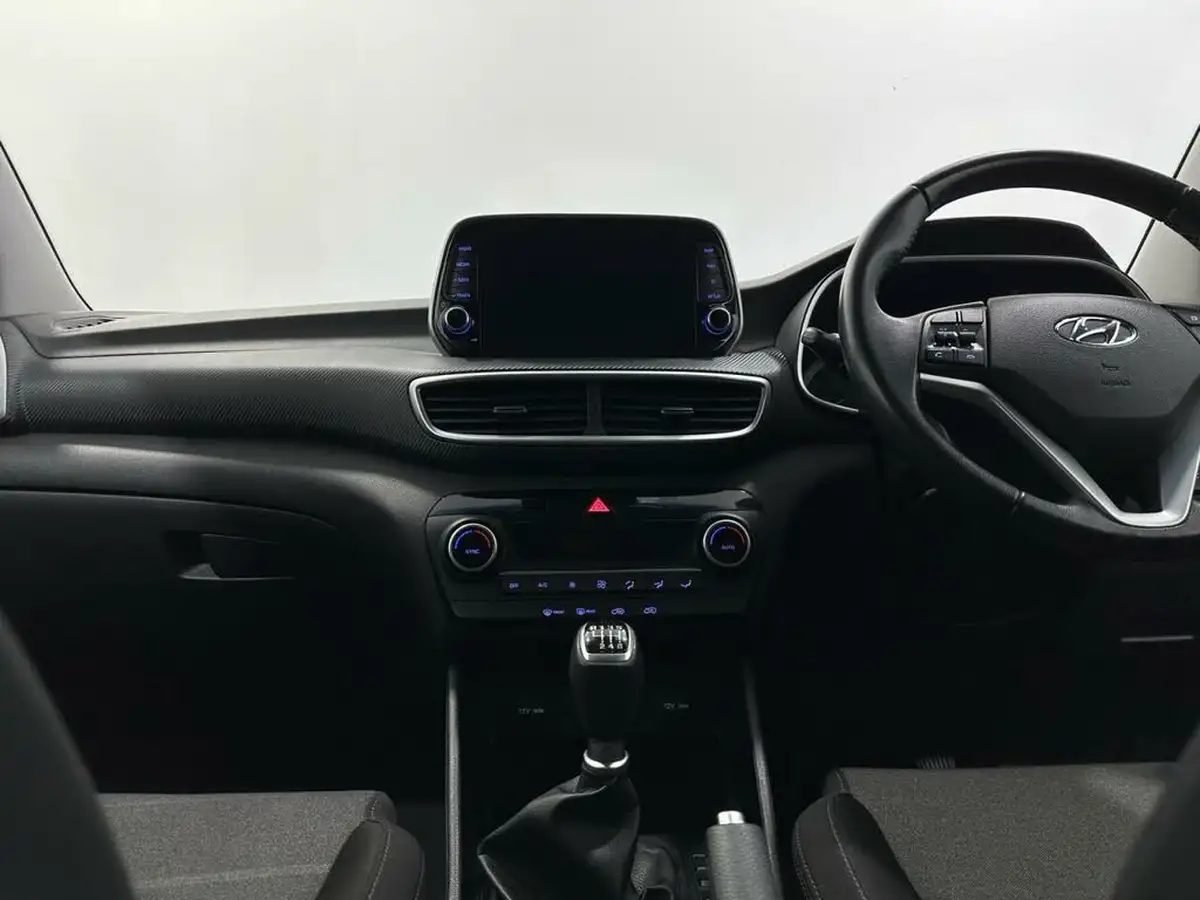 2018-hyundai-tucson-16-gdi-se-nav-big-17