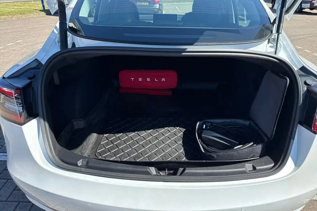 2021-tesla-model-3-e-long-range-4x4-big-5