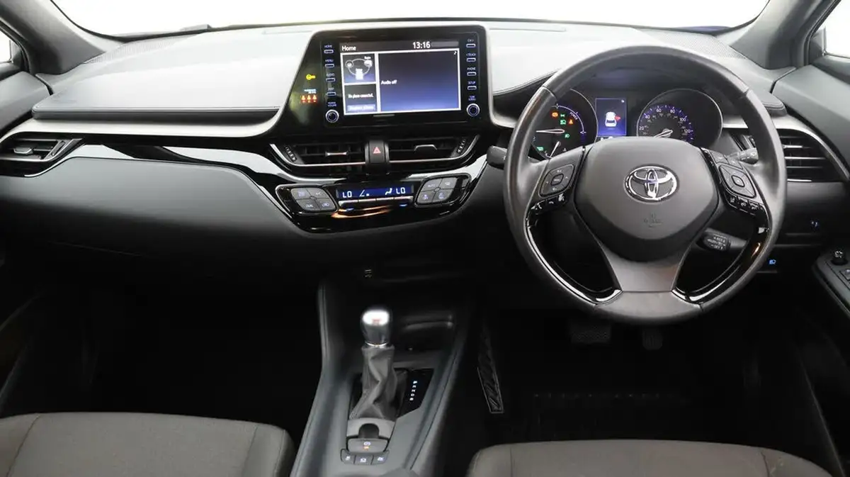 2022-toyota-c-hr-18-vvt-i-icon-big-12