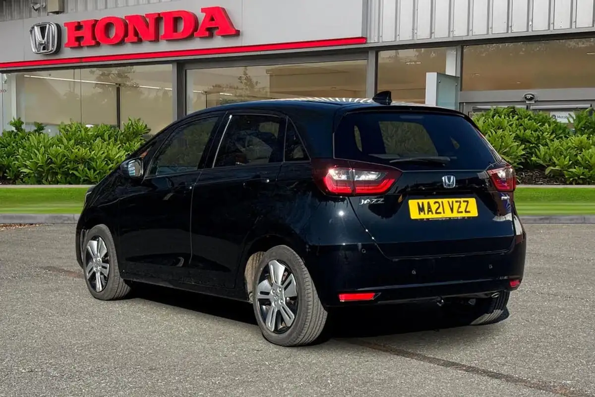 2021-honda-jazz-15-i-mmd-ex-107ps-big-1