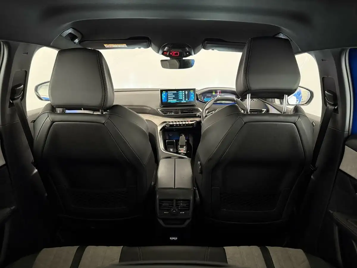2021-peugeot-3008-suv-16-puretech-gt-premium-300bhp-4wd-hybrid4-e-eat8-big-22