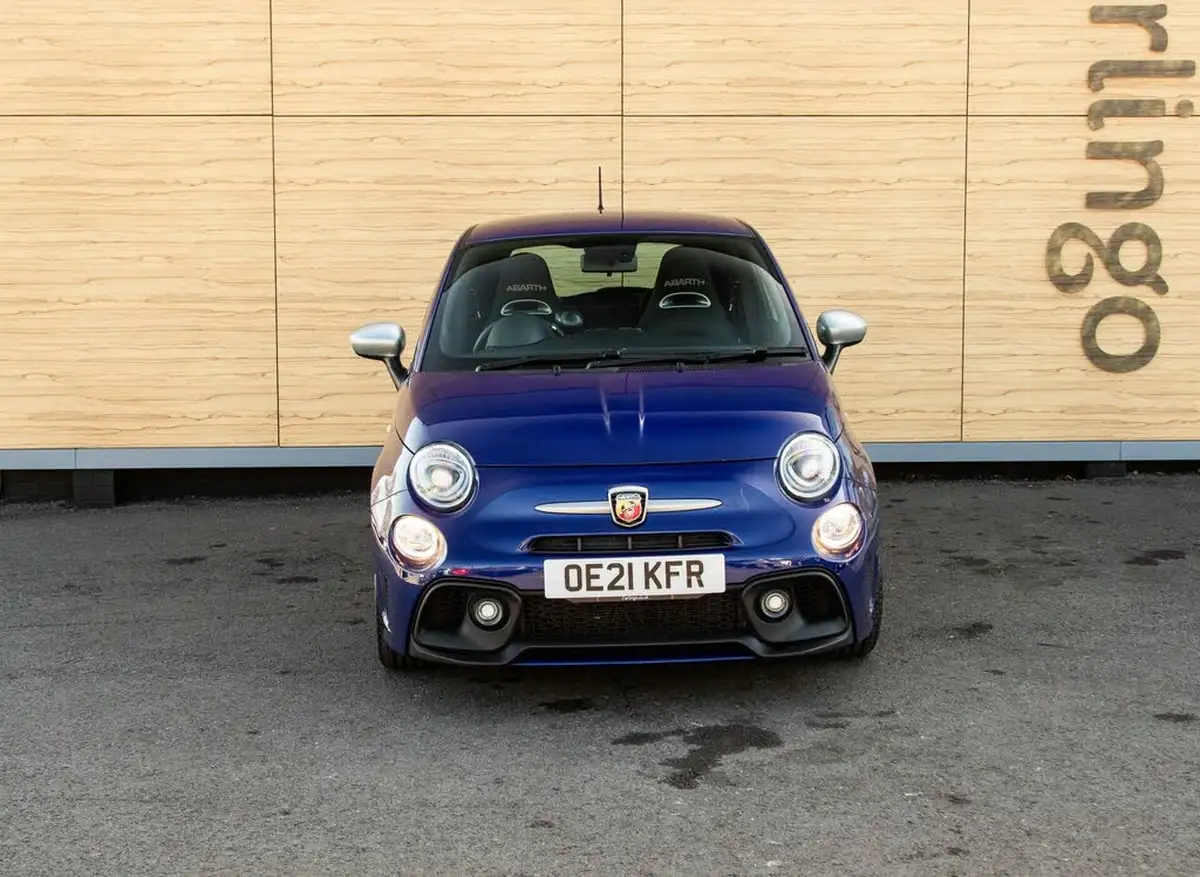 2021-abarth-595-14-tjet-turismo-big-5