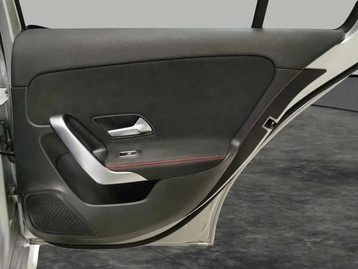 2020-mercedes-benz-a-class-13-a250e-amg-line-executive-hatchback-5d-big-26