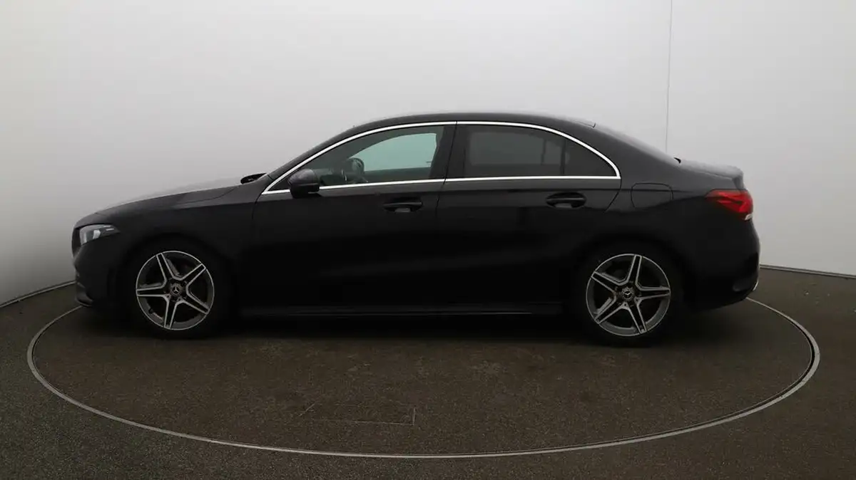 2020-mercedes-benz-a-class-13-a200-amg-line-saloon-4d-7g-dct-big-54