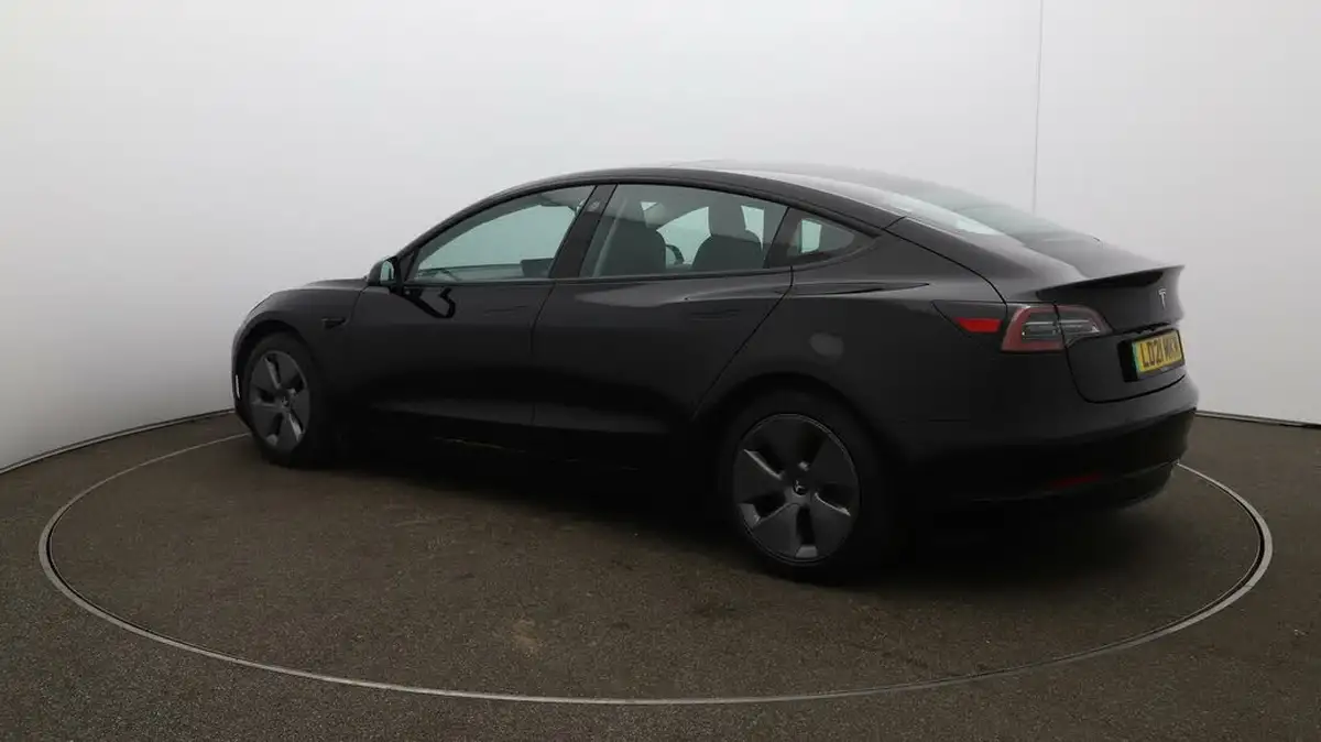 2021-tesla-model-3-e-long-range-4x4-big-25