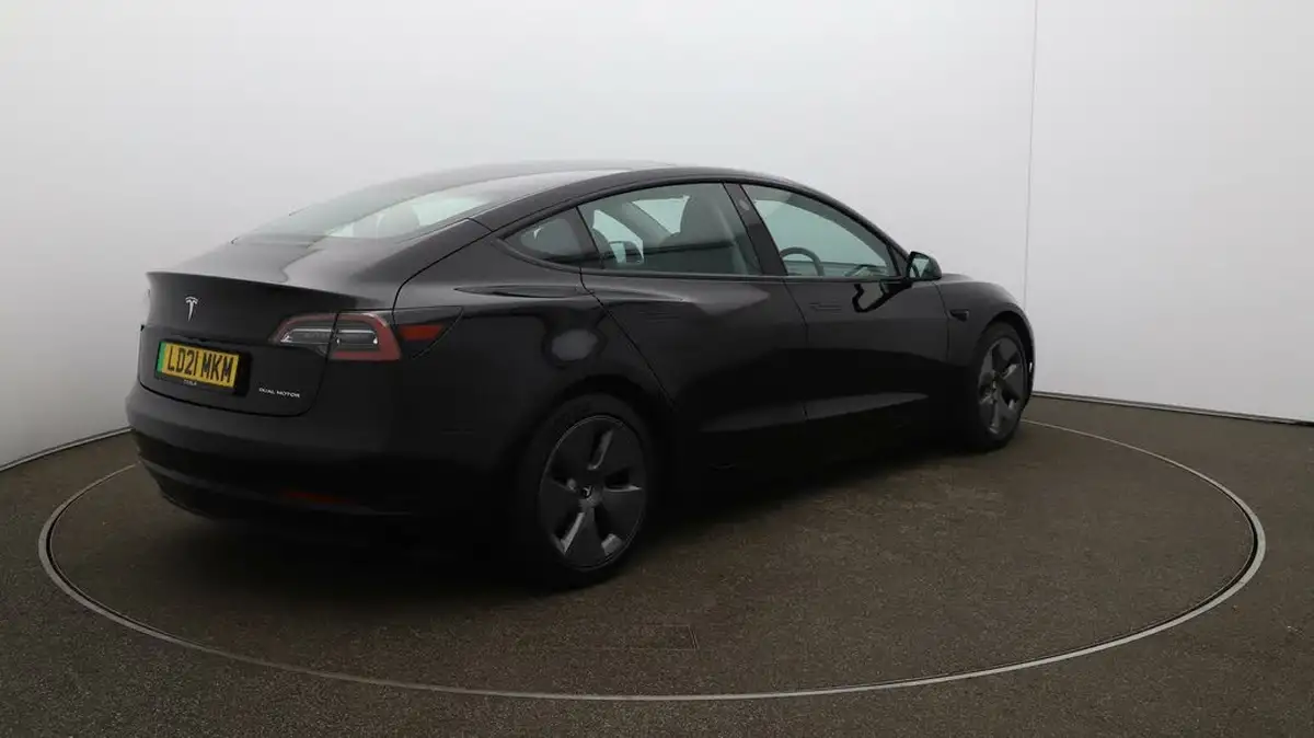 2021-tesla-model-3-e-long-range-4x4-big-7