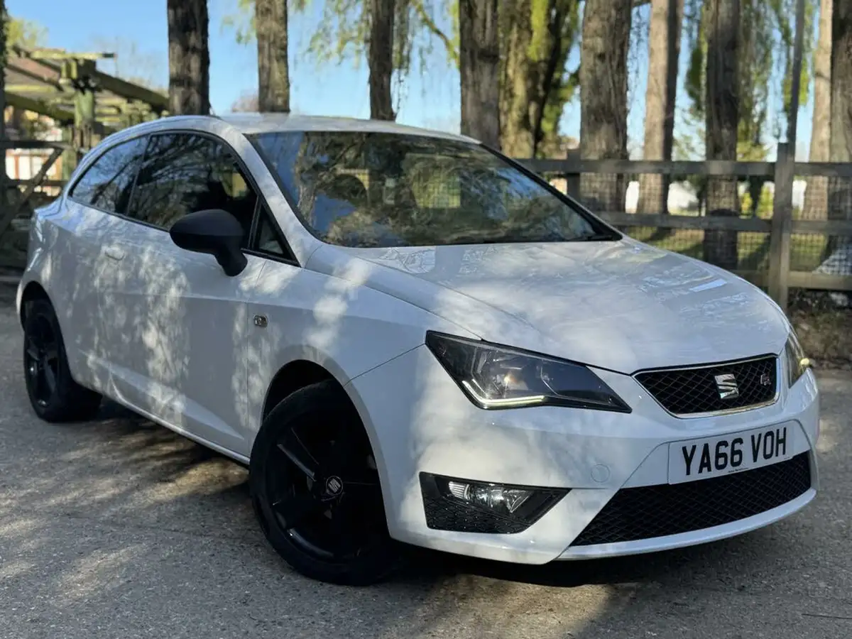 2017-seat-ibiza-12-tsi-fr-technology-90ps-sportcoupe-3d-big-8