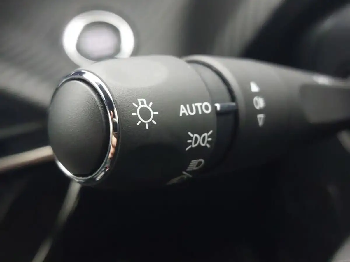 2024-peugeot-2008-suv-12-puretech-allure-130ps-big-15
