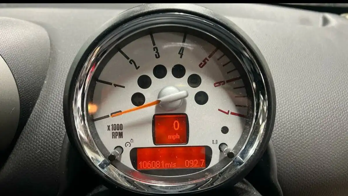 2011-mini-countryman-20td-cooper-sd-auto-big-15