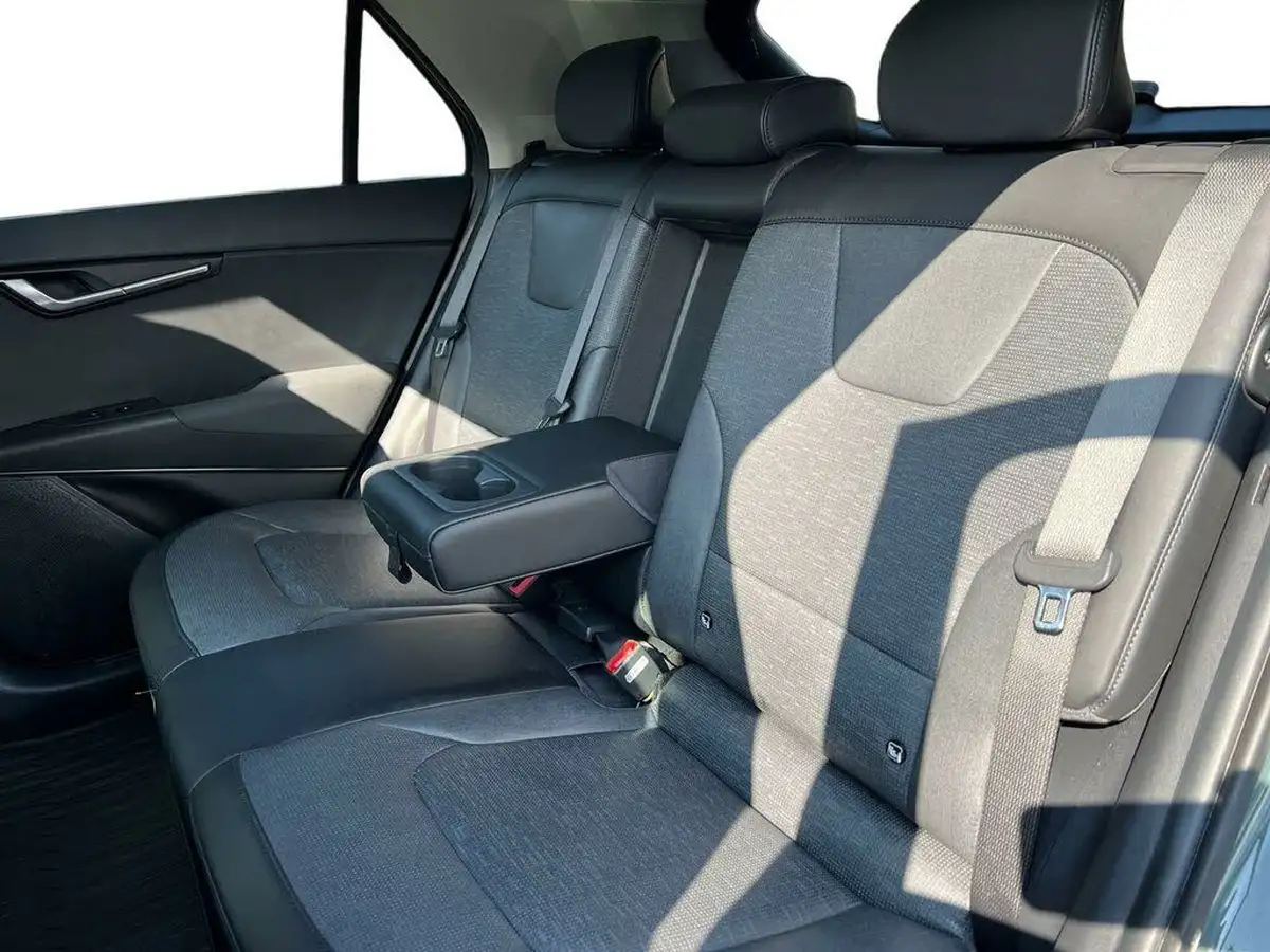 2023-kia-niro-ev-e-4-big-7