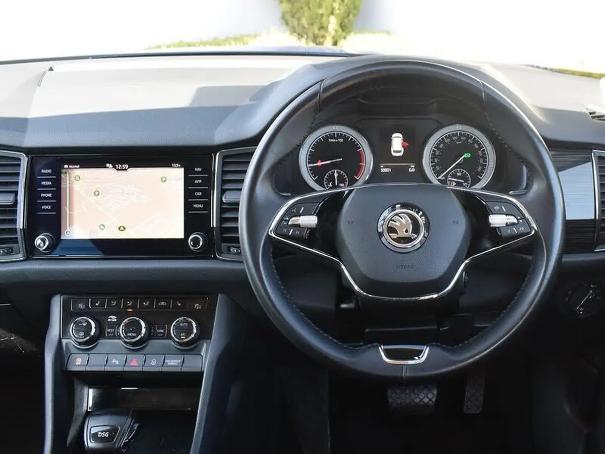 2021-skoda-kodiaq-15-tsi-se-l-dsg-big-11