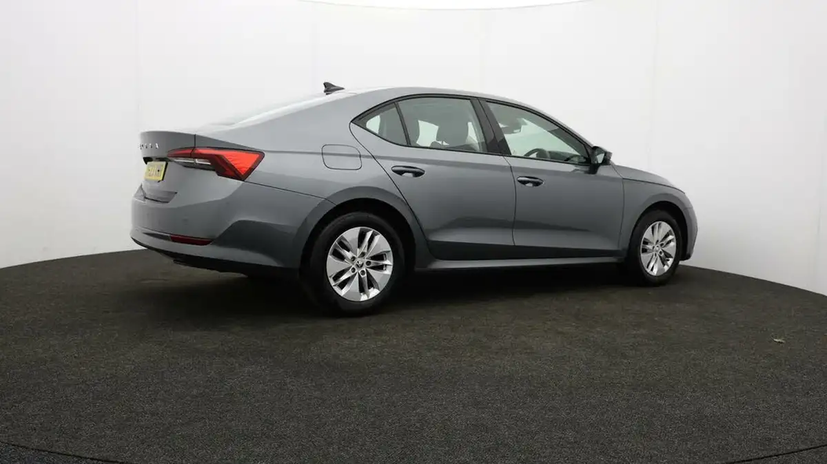 2023-skoda-octavia-10-tsi-se-110ps-hatchback-big-7