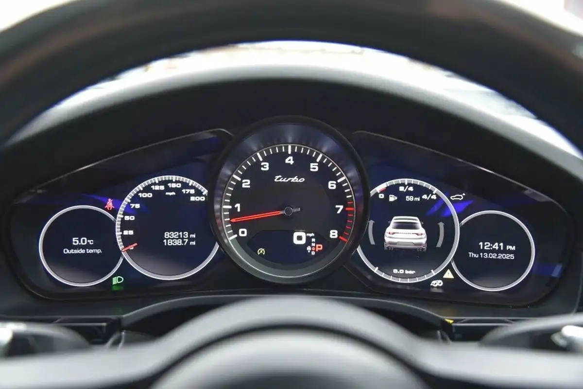 2019-porsche-cayenne-40-v8-turbo-coupe-big-33