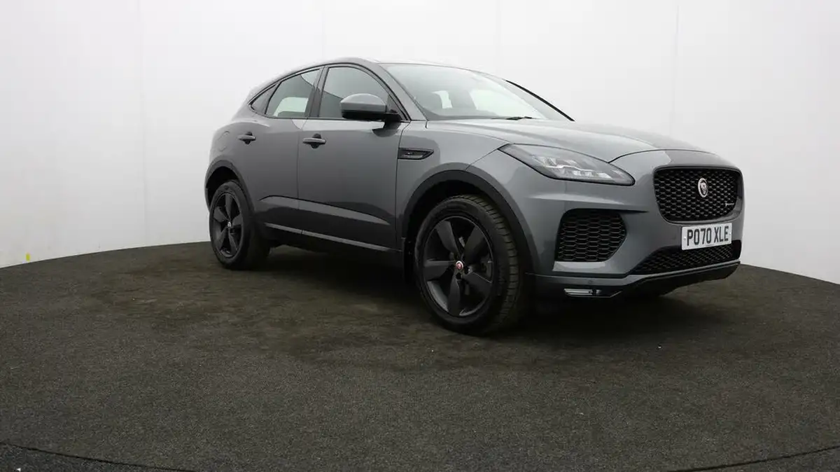 2020-jaguar-e-pace-20-i4d-chequered-flag-180ps-big-0