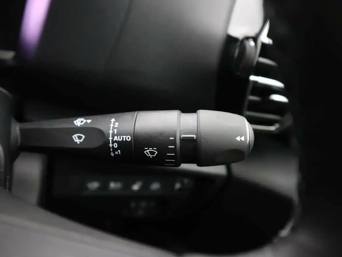 2022-citroen-c4-e-shine-plus-big-26