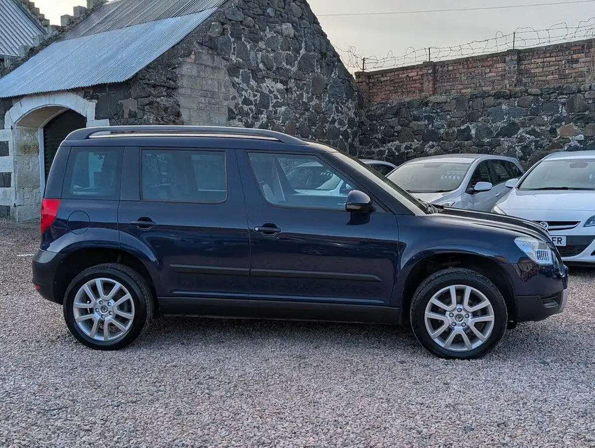 2013-skoda-yeti-20td-elegance-142ps-4x4-big-19