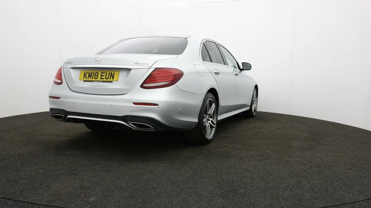 2018-mercedes-benz-e-class-30d-e350d-amg-line-premiumss-saloon-4d-4matic-big-75