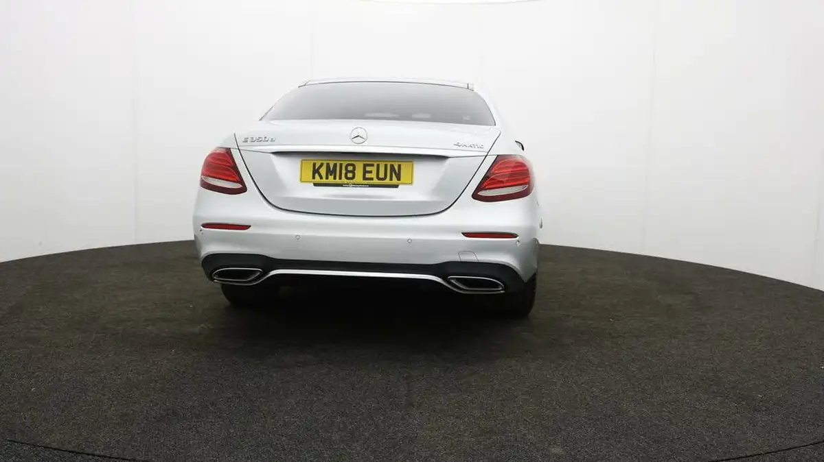 2018-mercedes-benz-e-class-30d-e350d-amg-line-premiumss-saloon-4d-4matic-big-5