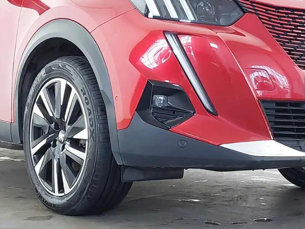 2020-peugeot-2008-suv-e-gt-big-8