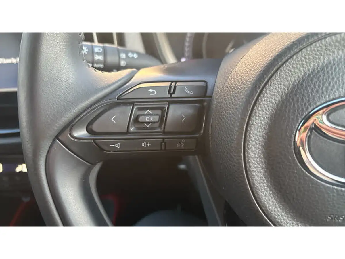 2023-toyota-aygo-x-10-vvt-i-edge-big-24