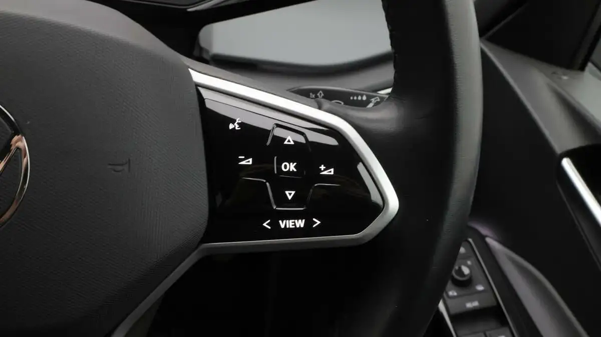 2022-volkswagen-id3-e-family-204ps-performance-big-25