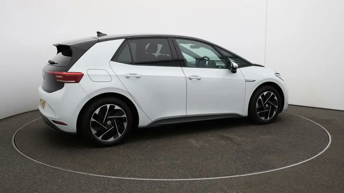 2022-volkswagen-id3-e-family-204ps-performance-big-43