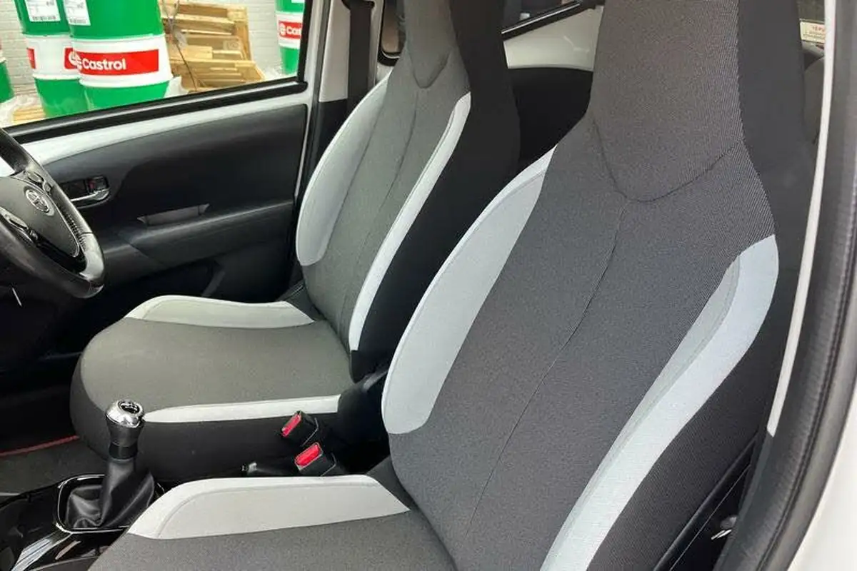 2018-toyota-aygo-10-vvt-i-x-press-71bhp-big-18
