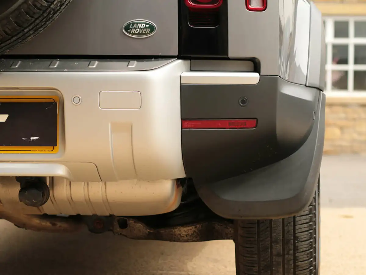 2021-land-rover-110-defender-30-d250-hard-top-se-110-big-34