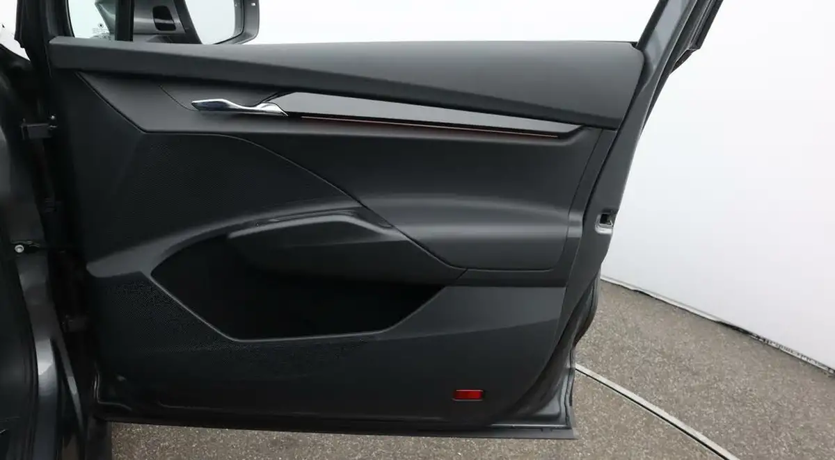 2022-skoda-enyaq-e-60-big-15