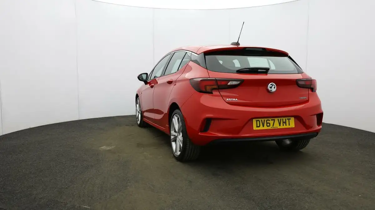 2017-vauxhall-astra-14i-16v-turbo-sri-vx-line-big-23