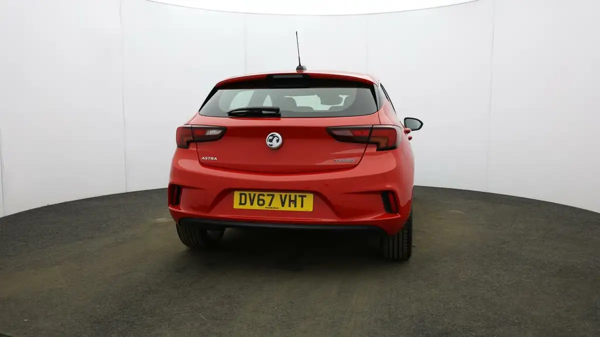 2017-vauxhall-astra-14i-16v-turbo-sri-vx-line-big-5