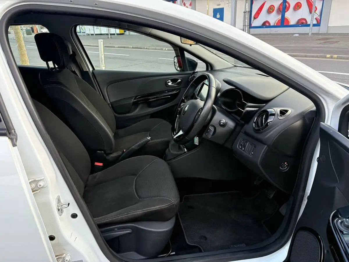 2013-renault-clio-15td-dynamique-medianavss-big-9