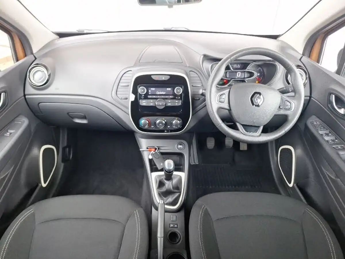 2019-renault-captur-09-tce-play-big-2