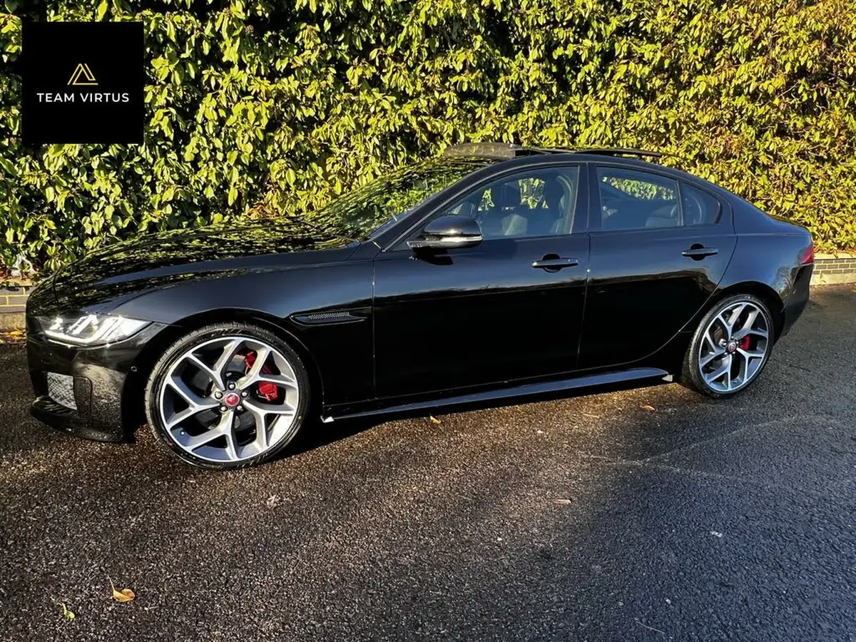 2017-jaguar-xe-30i-v6-sc-s-380ps-ss-big-10