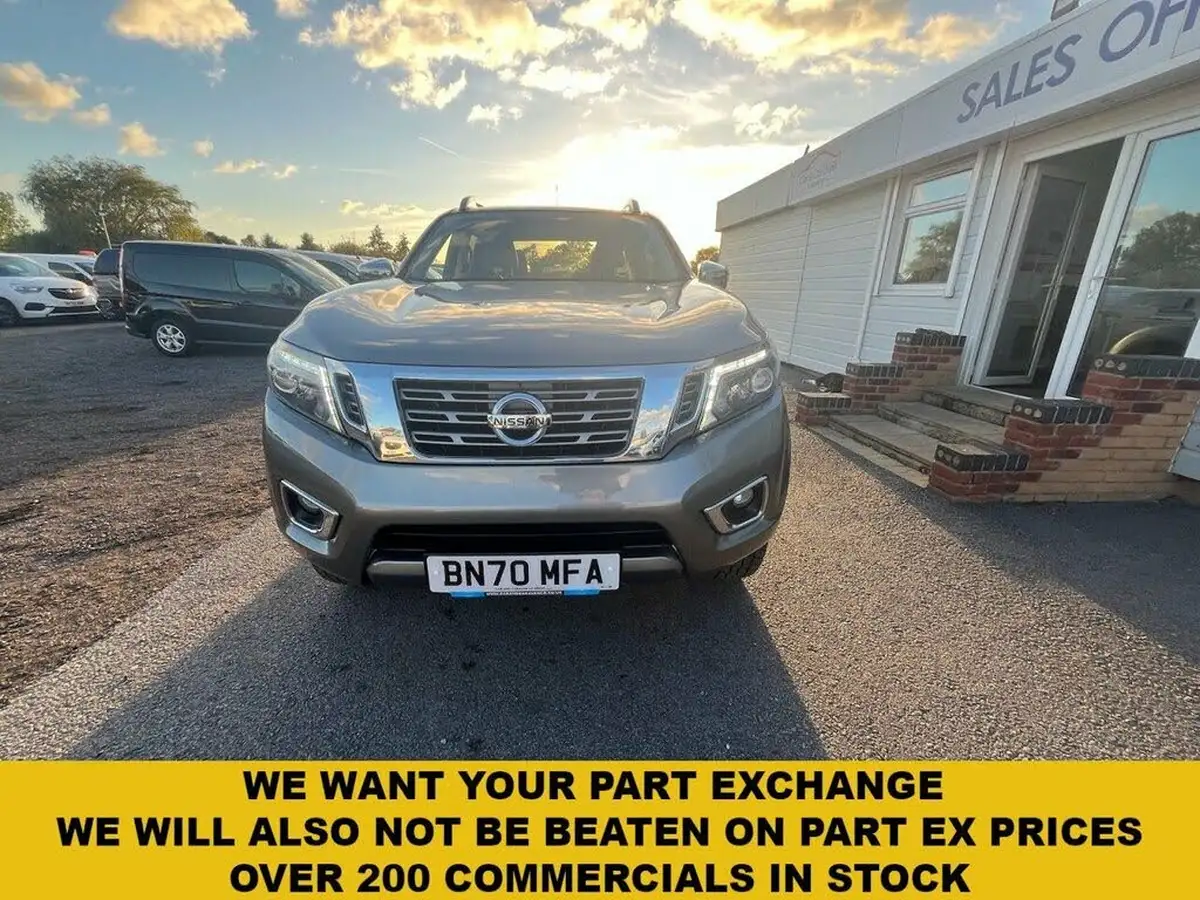 2020-nissan-navara-23dci-tt-tekna-8-navileather-auto-big-2