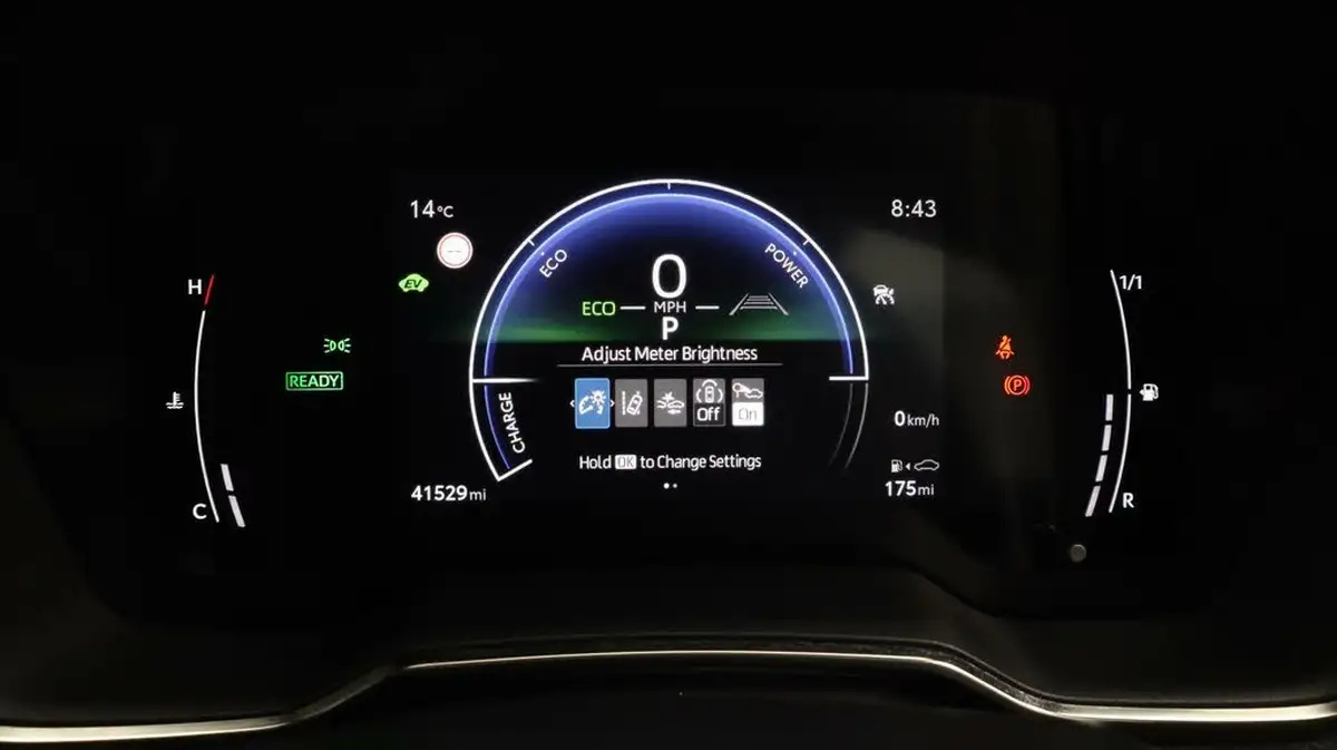 2023-suzuki-swace-18-motion-big-10