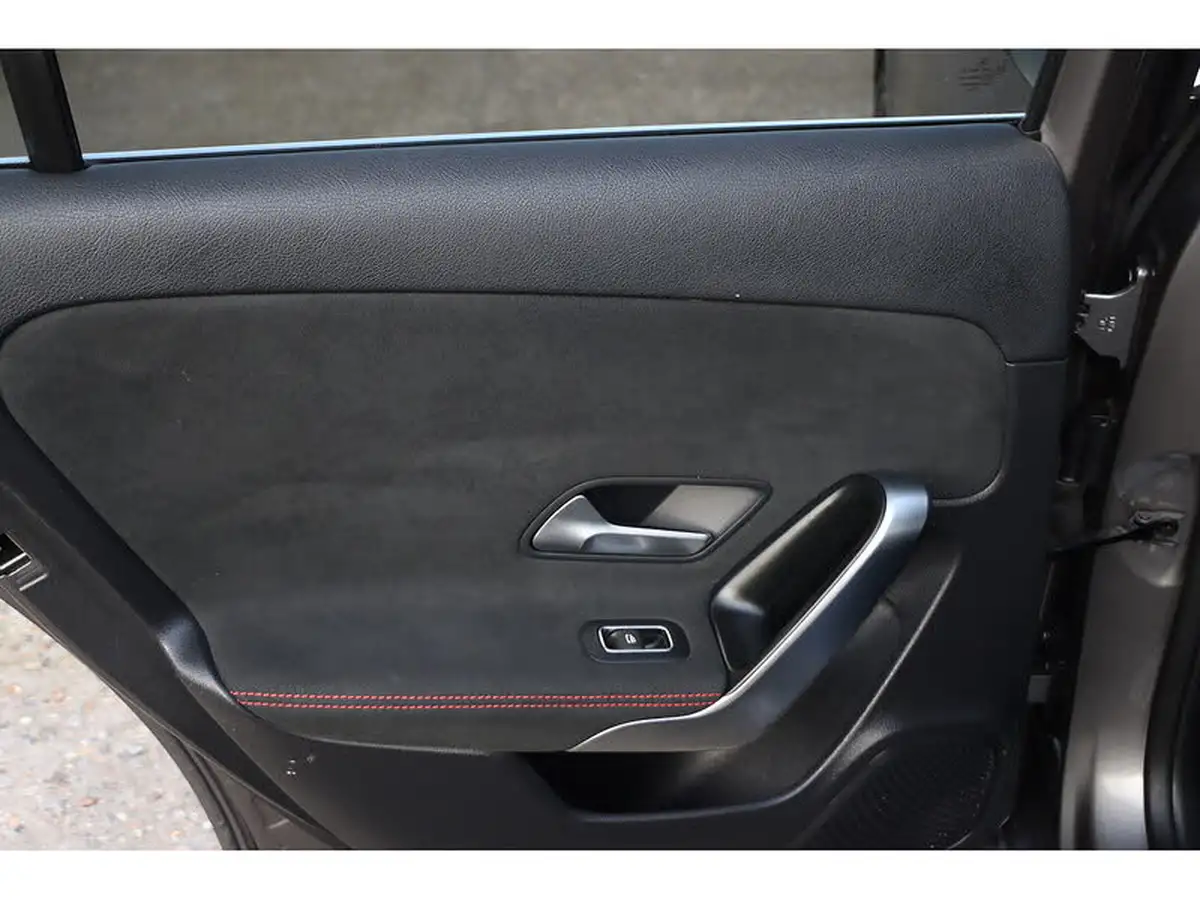 2021-mercedes-benz-a-class-13-a250e-amg-line-executive-saloon-4d-big-39