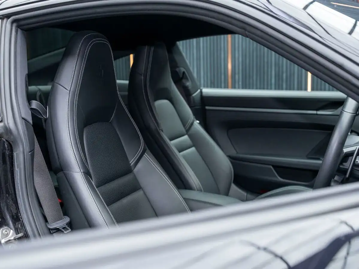 2023-porsche-911-30-carrera-coupe-big-17