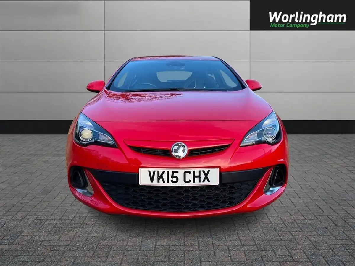 2015-vauxhall-astra-20-vxr-big-1