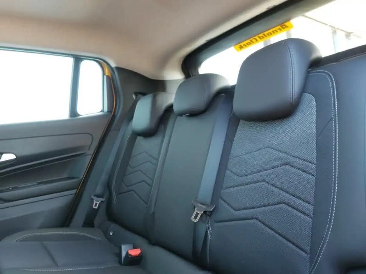 2025-jeep-avenger-12-gse-altitude-e-hybrid-48v-auto-big-5