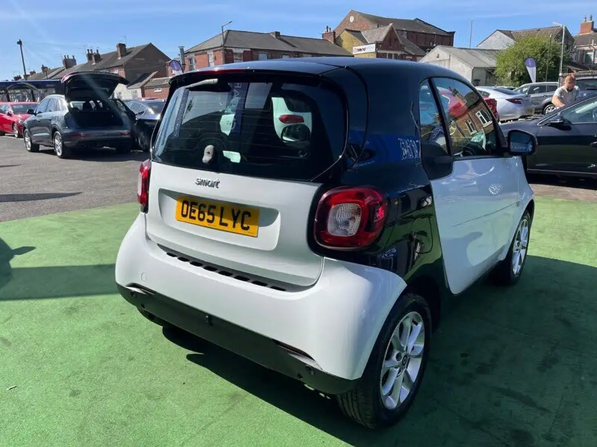 2016-smart-fortwo-10-passion-70bhp-premiumss-coupe-big-3