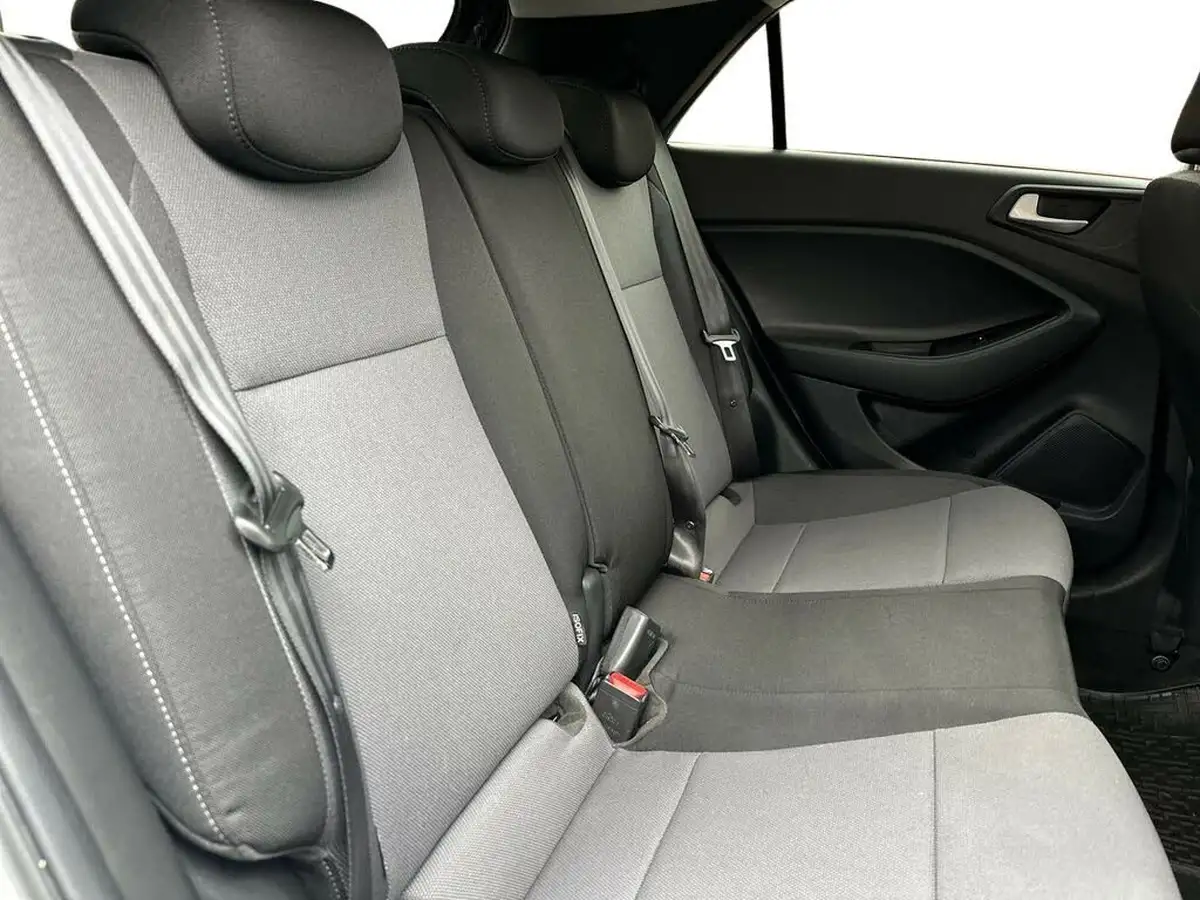 2019-hyundai-i20-12-play-big-8