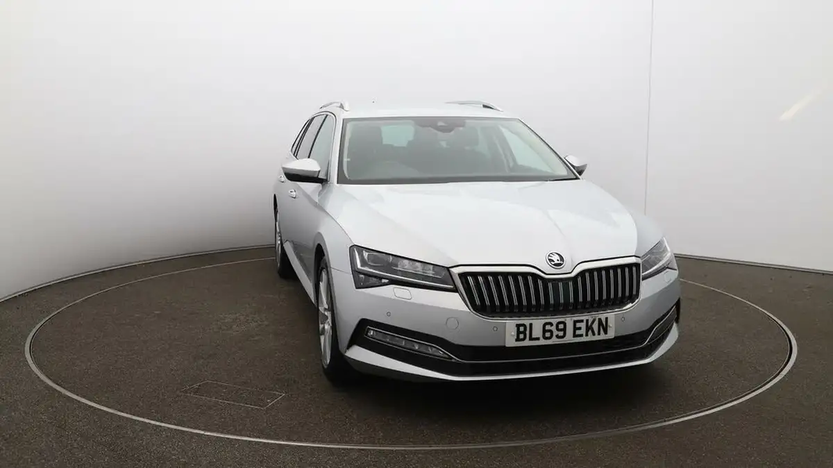 2019-skoda-superb-20-tsi-se-l-estate-big-32