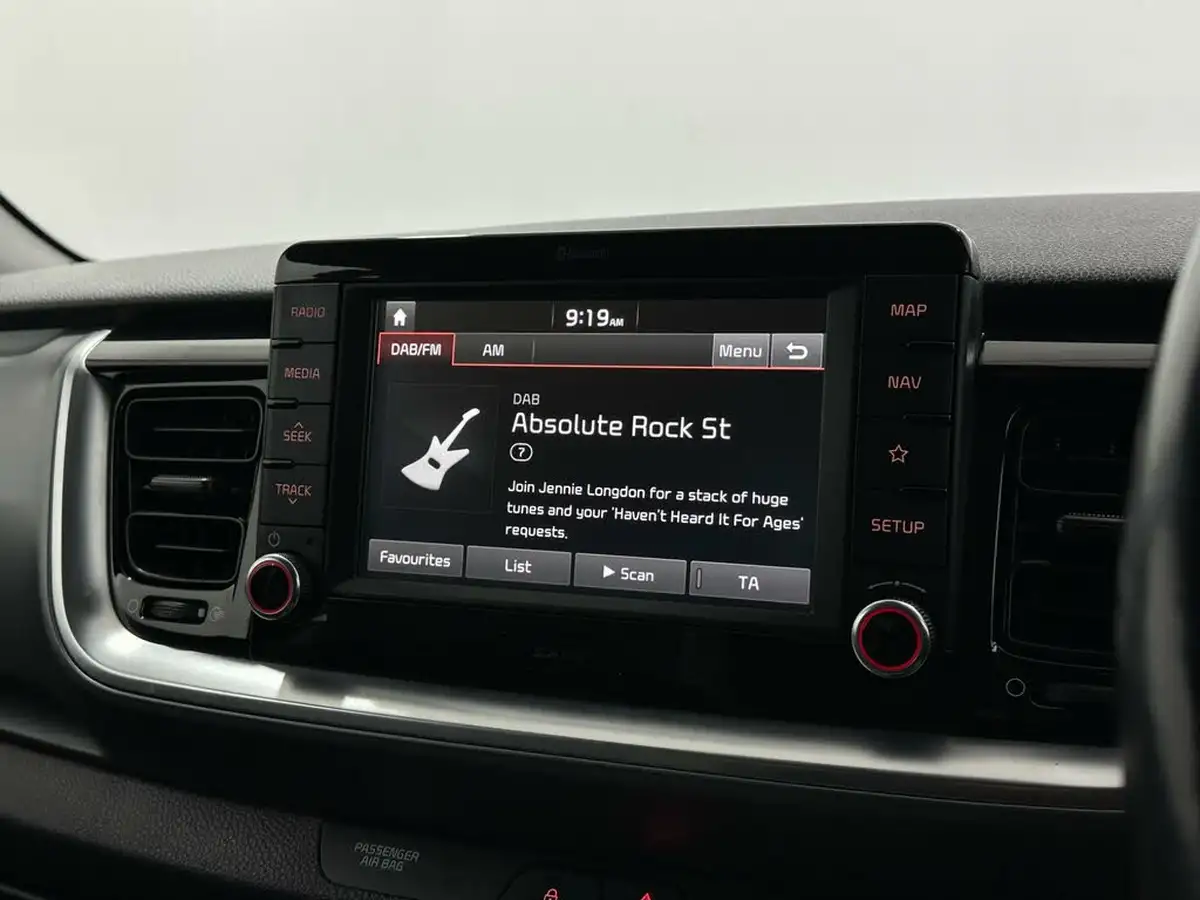 2018-kia-stonic-10-t-gdi-4-big-23