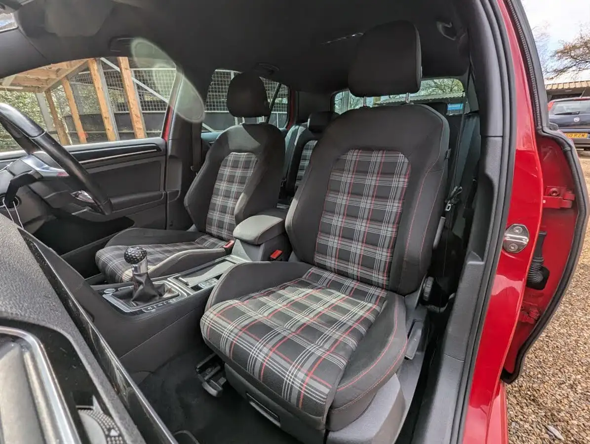 2016-volkswagen-golf-20-tsi-gti-230ps-performance-pk-hatchback-5d-big-13