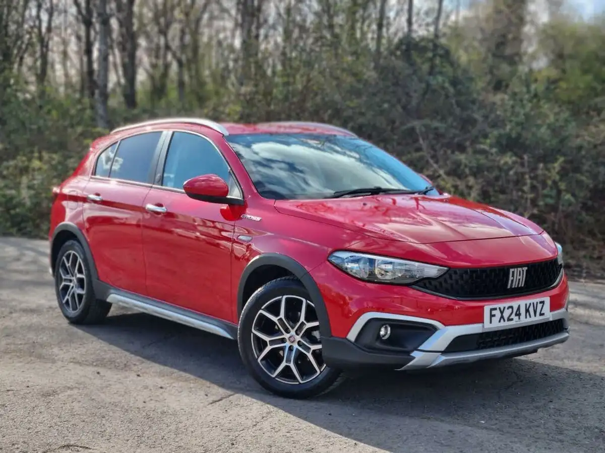 2023-fiat-tipo-10-red-big-0