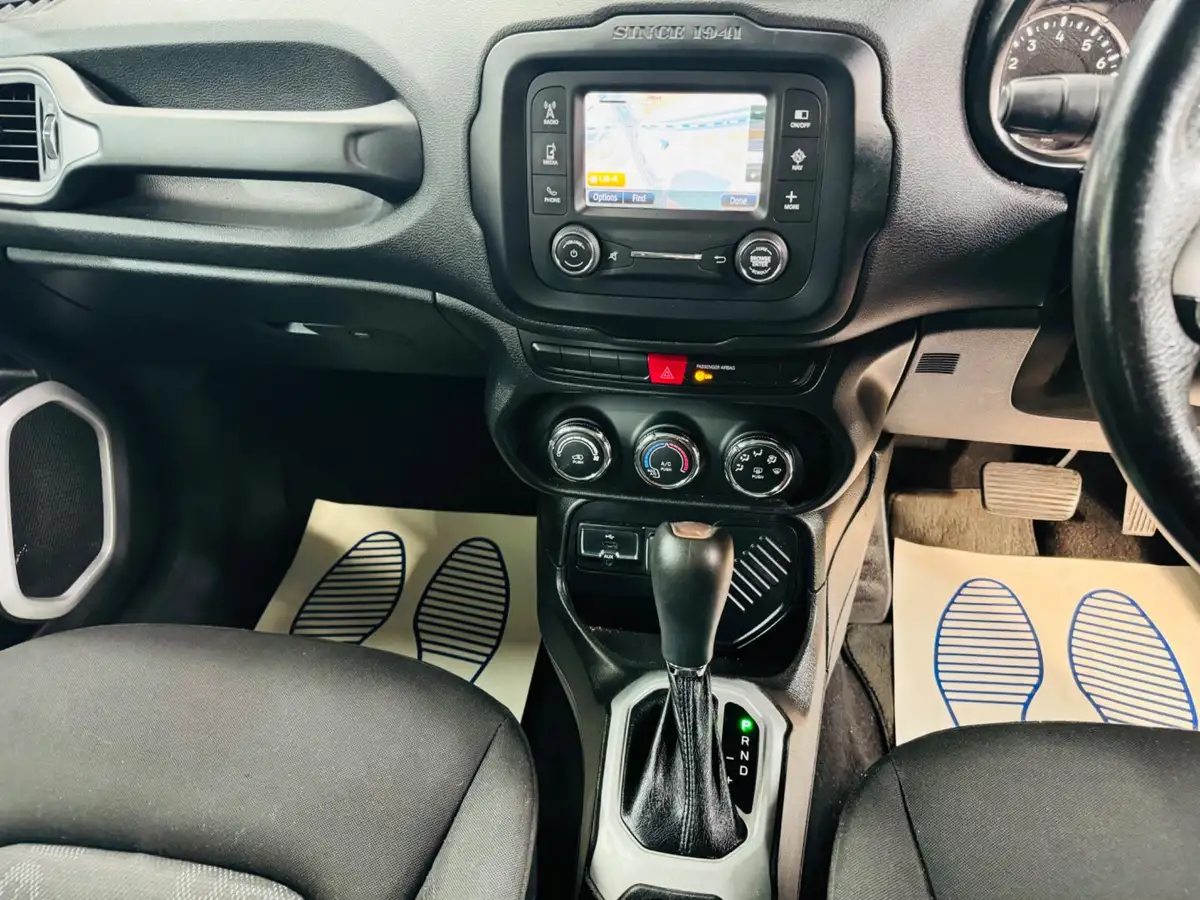 2015-jeep-renegade-14-multiair-ii-longitude-ddct-big-15