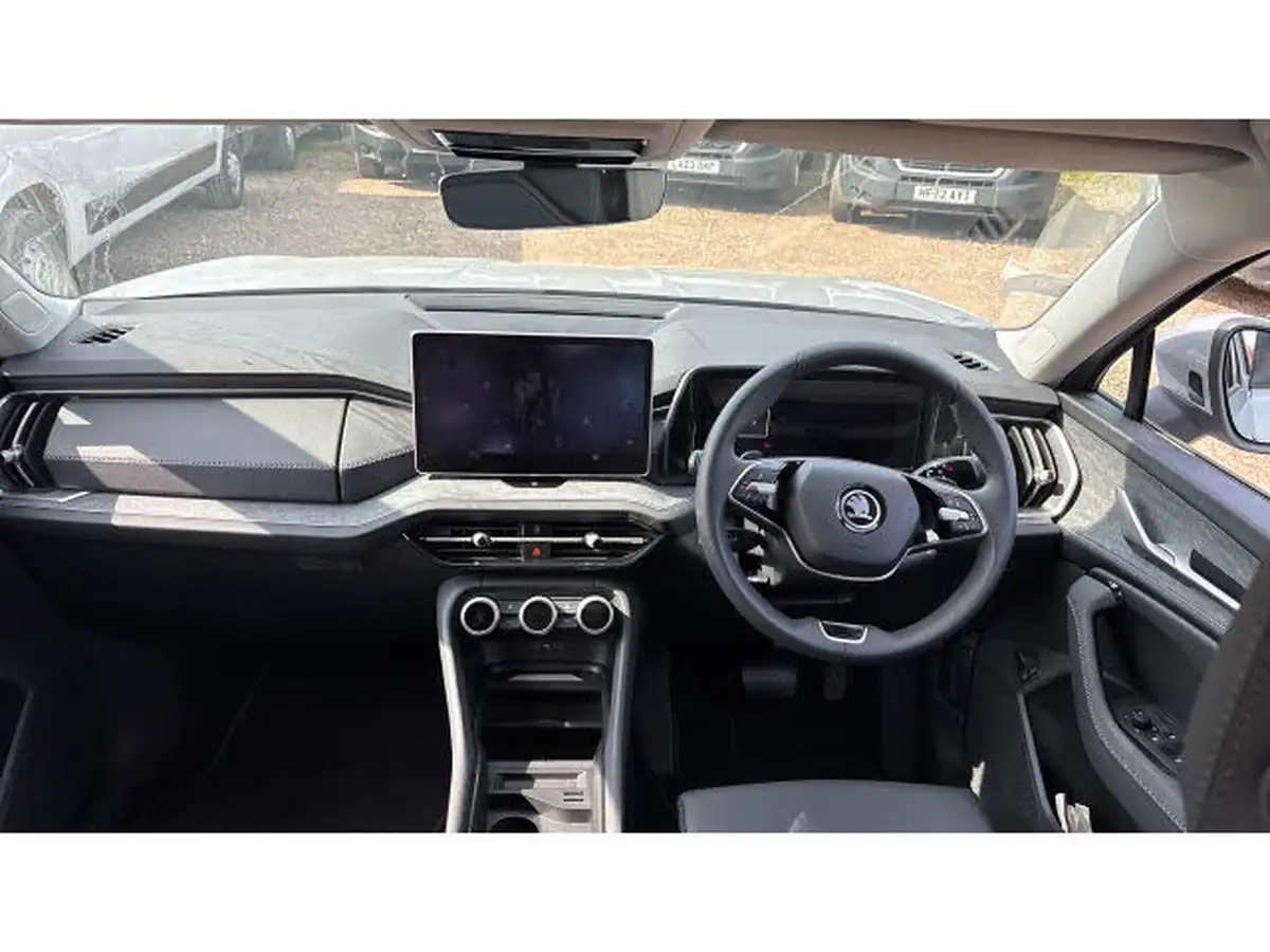 2024-skoda-kodiaq-15-tsi-se-l-204ps-iv-5-dsg-big-8