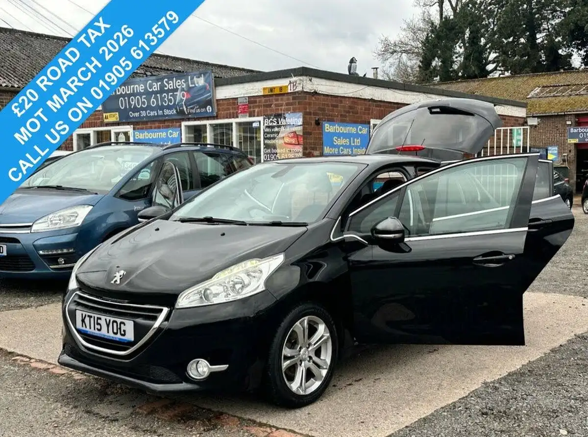 2014-peugeot-208-16td-allure-5d-big-0